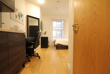 1 bed flat, The Bruce Building, Denton, Newcastle, NE17RP - Image 1